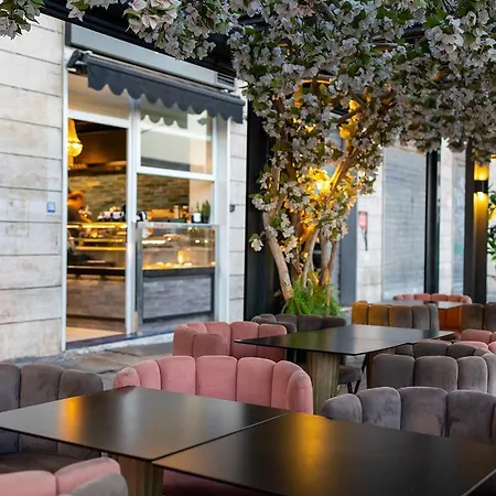 Bed & Breakfast Aroma And B&b, Maschio Angioino 4*